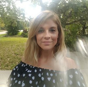 Meet your Posher, Melissa